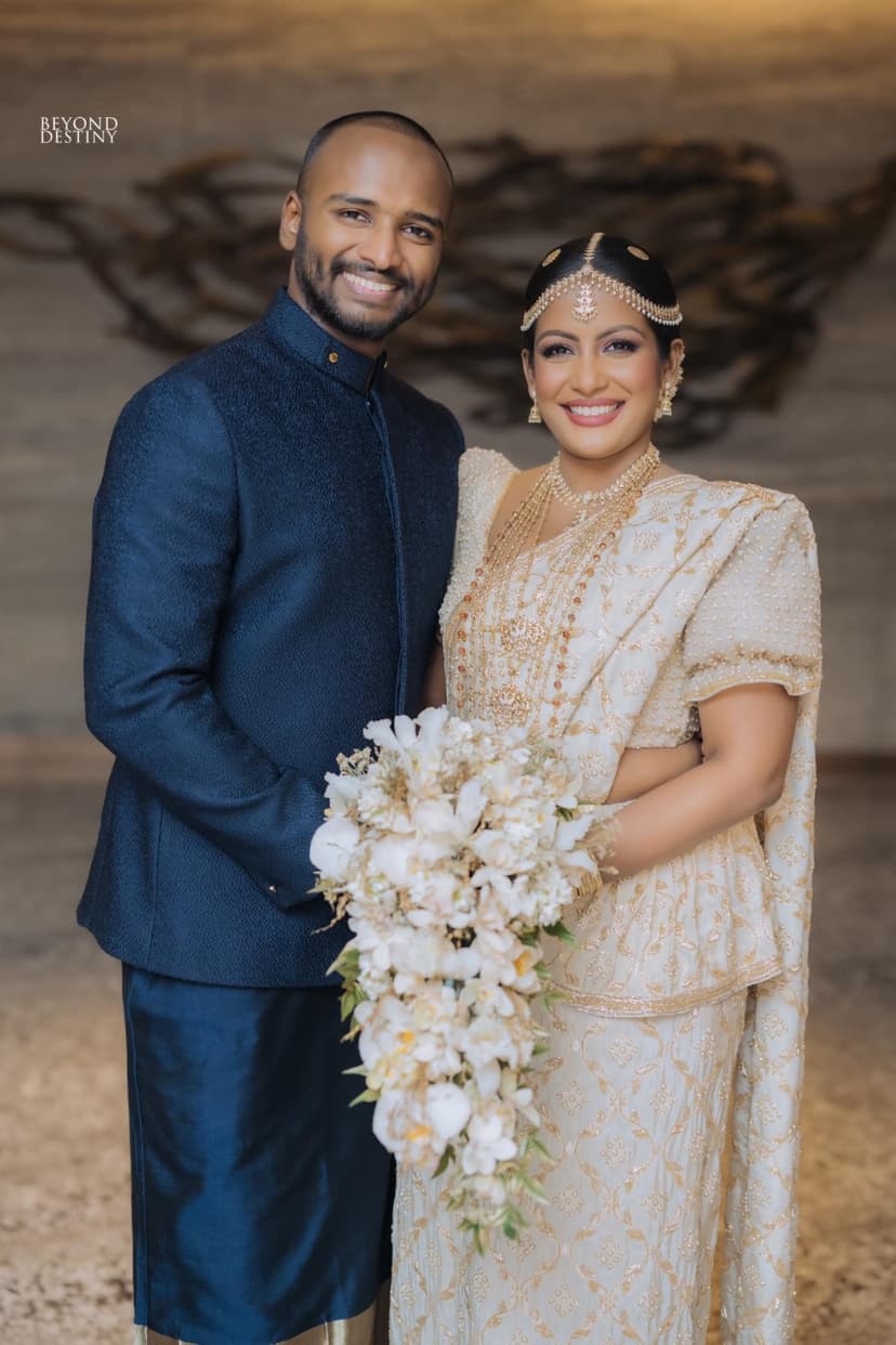 Thamodi & Lahiru's avatar